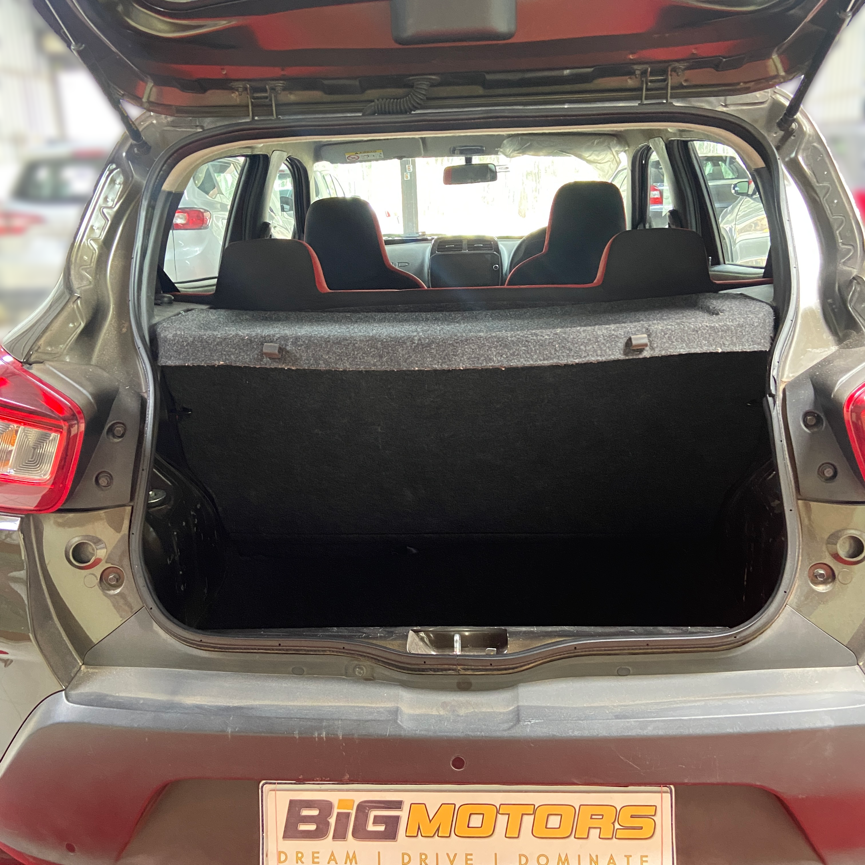 Renualt kwid car for sale in bangalore BIG Motors (1)