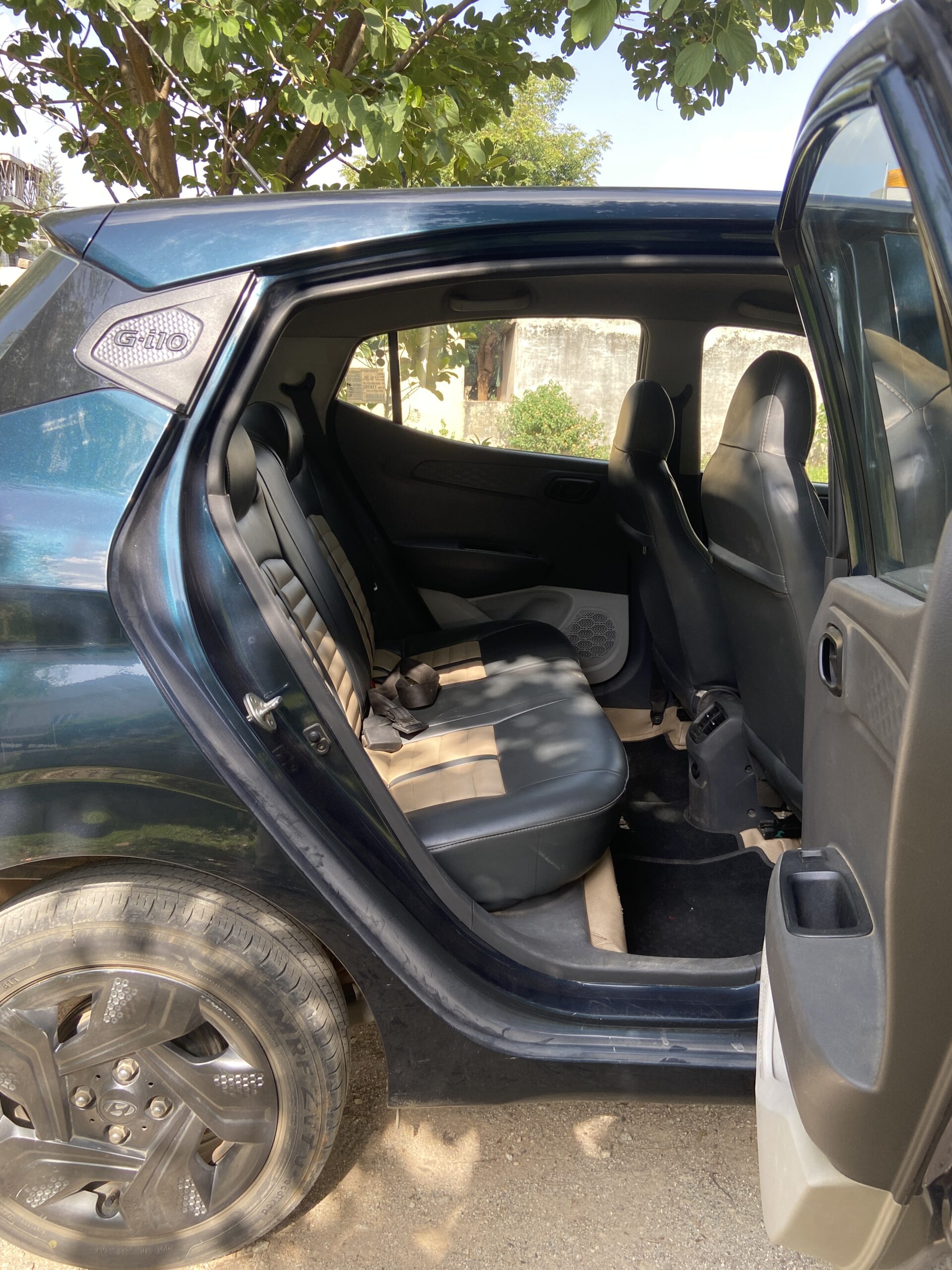 Hyundai grand i10 car for sale in bangalore by big motors yelahanka (2)