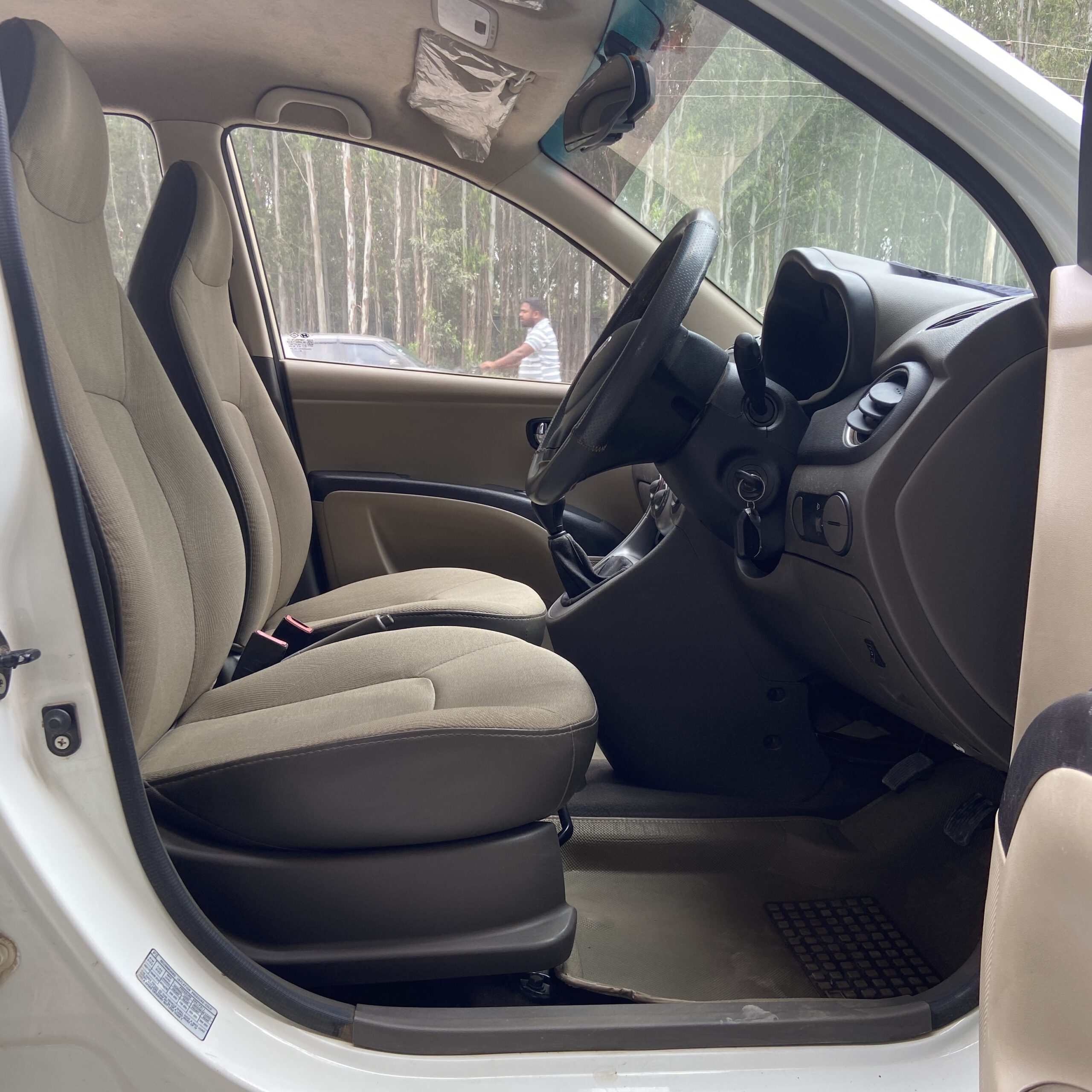 2011 hyundai i10 sportz 1.2 buy used car for sale in bangalore (7)