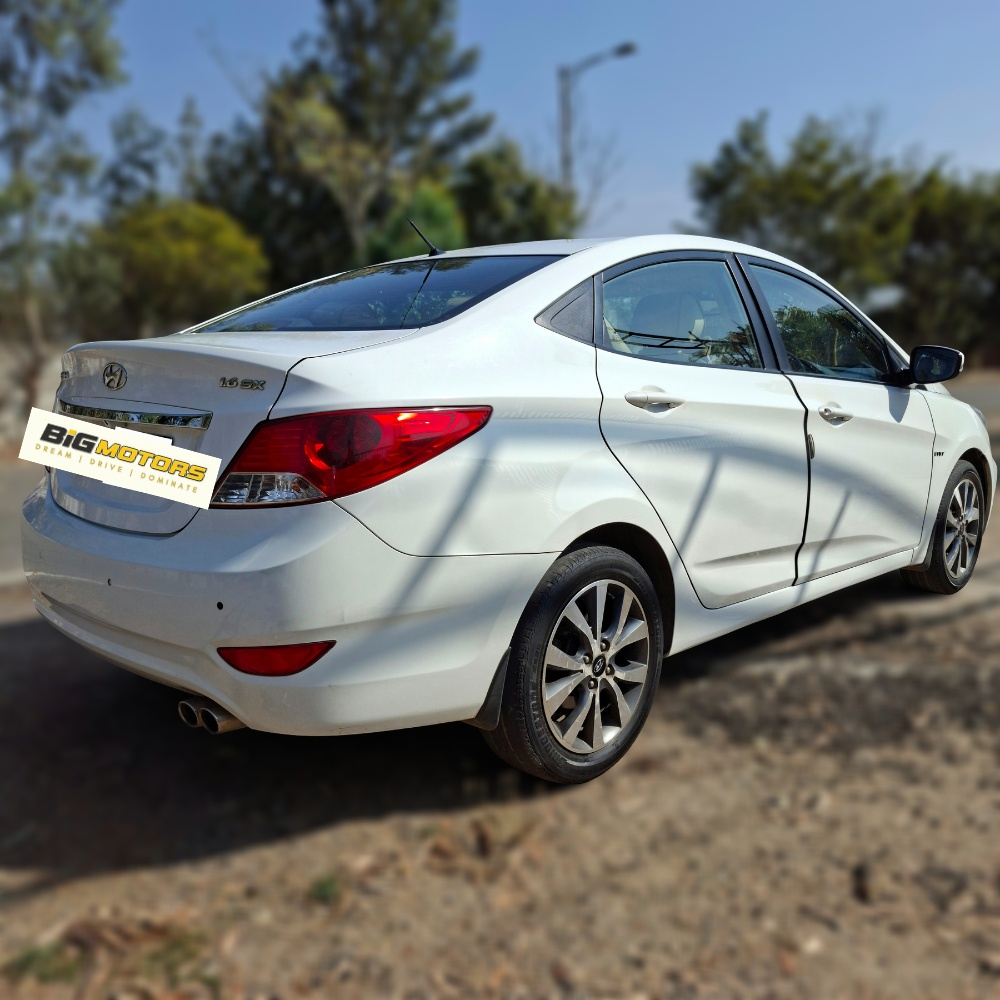 2014-hyundai-verna-buy-used-car-for-sale-in-bangalore (2)