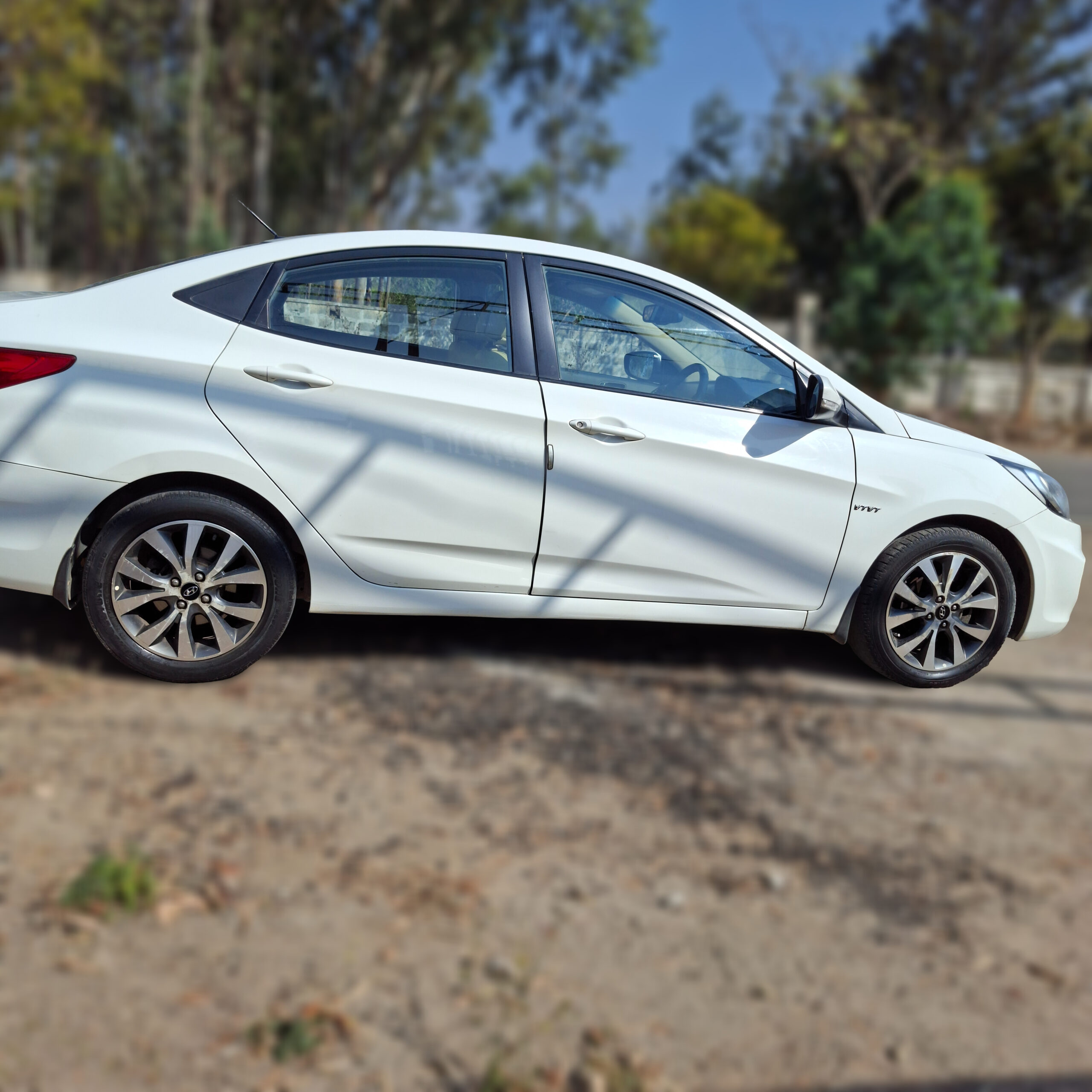 2014-hyundai-verna-buy-used-car-for-sale-in-bangalore (3)