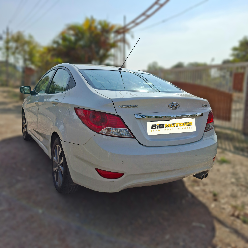 2014-hyundai-verna-buy-used-car-for-sale-in-bangalore (4)